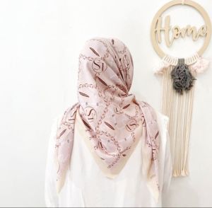 Kerudung Segi empat voal Laser cut Premiu Quality