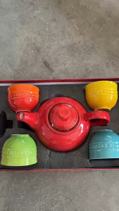 LE CREUSET Creative Handmade Ceramic Teapot and Teacup Set | Healthy & Non-Toxic 4-Piece Teaware Gift Set house warming present high-quality non-toxic ceramic and finished with lead-safe and cadmium-safe glazes ensuring no harmful chemicals leach