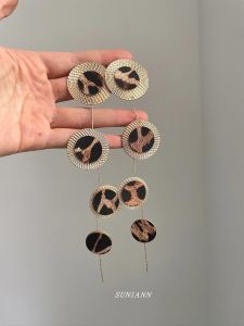 Retro Exaggerated Gold Leopard Print Tassel Earrings Womens Unique Personality Long Drop Earrings Fashion Jewelry Accessories