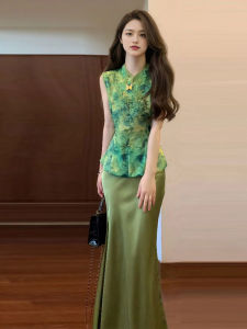 CHANGTONG | Special Occasion Chinese Style Sleeveless Satin Blouse and Skirt Set