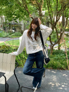 Áo Thun Cotton Dài Tay in Họa Tiết Hoa Mặt Trời Cho Cặp Đôi Mùa Thu 2025 Phong Cách Hàn Quốc Dáng Rộng Cổ Tròn in Họa Tiết