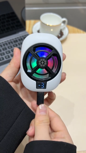 TL16 Phone Radiator Icing Style Adjustable Magnetically Fixed Back Clip Digital Display Fast Cooling Semiconductor Mobile Phone Heat Sink Gaming Cooler