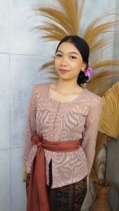 Setelan Kebaya Chiffon Sutra Zivana Sifon dan Bawahan Kamen Jadi Selendang Bali