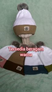 Topi Kupluk Bayi Rajut DC Kids TWOTONE Topi Rajut Pompom ZTP32