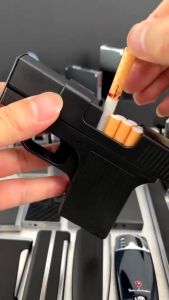 2 IN 1 ส่งด่วน ปืนไฟแช็ค กล่องใส่บุหรี เป็นได้ทั้งไฟแช็คและที่เก็บบุหรี ไฟแช็คซิปโป้ ไฟแช็ค FOCUSรูปทรงโมเดลปืน  **(ไม่มีสารไวไฟ)(ไม่มีวัตถุไวไฟในตัวสินค้า) ลูกค้า ต้องเติมเชื้อเพลิงเองก่อนใช้งาน **