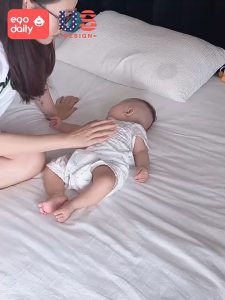 SG Baby Sleeping Palm Pillow Automatic Tapping Soothing Palm Anti Jump Aid for Lying Down Healthy Baby Palm Sleeping