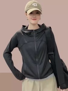 Slim Fit Summer Outdoor Ice Silk UV Protection Coat Womens New Style 2025 Lightweight Hooded Jacket Breathable Polyester Fiber