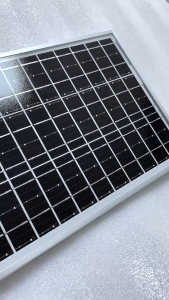 แผงโซล่าเซลล์ solar cell 12V-18v สำหรับชาร์จแบตเตอรี่ แผงโซร่าเซลล์ Solar panel Monocrystalline แผงโซล่า 10w 15w 20w 30w 50w 100w คุณภาพดี มีการรับประกัน