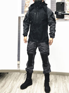 ชุดเสื้อผ้าทำงานสำหรับผู้ชาย ชุดป้องกันน้ำและลม ชุดยุทธวิธีกลางแจ้ง ชุดสูทสำหรับขับรถในฤดูใบไม้ผลิและฤดูใบไม้ร่วง