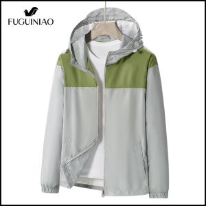 เสื้อตกปลา FUGUINIAO กันลมแห้งเร็วแจ็ค เก็ตมีฮู้ดตั้งแคมป์กันเสื้อโค้ตระบายอากาศ กับสิ่งที่คุณพยายามรู้