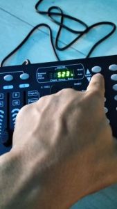 COD SHEHDS Mixer Lampu Stage Lighting Controller DMX Console DJ 192CH - SHE-DMX512 / peralatan kontrol saluran lampu sorot panggung disko / rekomendasi mixer lighting panggung terbaik murah konser / promo pengiriman cepat terlaris tren paling bagus viral