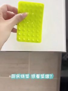 แผ่นซิลิโคนแปะมือถือ ไม่ต้องใช้กาว ติดได้ 2 ด้าน ใช้ซ้ำได้ Silicone Suction Phone Case