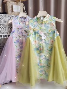 ชุดเดรสผ้าไหมพิมพ์ลายดอกไม้แขนกุดสำหรับเด็กผู้หญิง เดรสคอวีแขนกุด ชุดเด็ก ฤดูร้อน 2025 ชุดเด็กผู้หญิงแบบใหม่