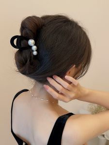 Retro French Fall and Winter Black Velvet Pearl Medium Size Hair Claw Womens Hair Volume Less Back Head Updo Shark Clip Barrettes New