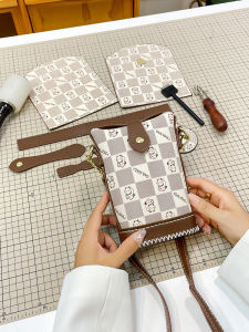 Cute Printed DIY Handcrafted Shoulder Bag Crossbody Phone Case Material for Young Women Cartoon Style PU Leather Animal Pattern