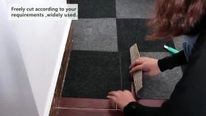 60X60CM Self adhesive carpet Living room carpet floor mat decor living room home office carpet staircase anti-slip floor sticker Mordern Style Carpet Stitching Color Carpet Ground Mat Decor Nonslip Mat Non-Slip and Oilproof Waterproof Carpet Home Door Ma