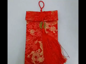 2Pcs Chinese Element Festive Silk Red Envelopes Gift Card Envelopes for Spring Festival Birthday