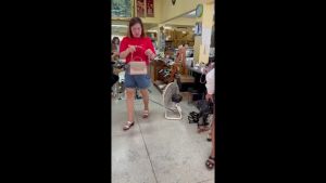 รองเท้าเเฟชั่นผู้หญิงเเบบเเตะสวมส้นตันสูงปานกลาง No. 8043 NE&NA Collection Shoes