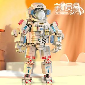 2025 New Astronaut Figurine Building Blocks Assembly Toy for Boys Educational Birthday Gift Childrens Birthday Present