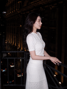 White French Style Lace Elegance Thin Knit Top And Skirt Set