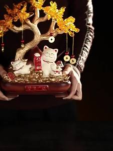 WAMUJIER | Prosperity Symbolic Cat and Tree Decorative Figurine