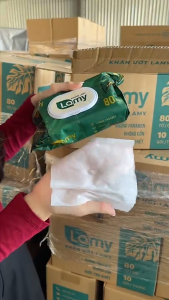 Thùng 10 Gói Khăn Ướt Lamy 80 Tờ Không Mùi Không Paraben Dành Cho Trẻ Sơ Sinh & Trẻ Nhỏ