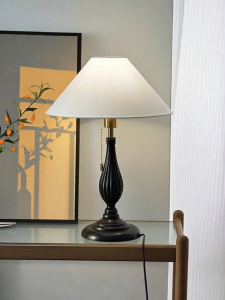 DGY | Walnut American Retro Minimalist Bedside Lamp