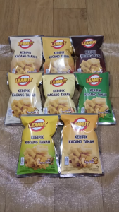 Keripik Kacang Tanah Paket 8 Rasa Kumpul Hemat 10 gr Kecil LEANUT Snack Unik Cemilan Enak Renyah