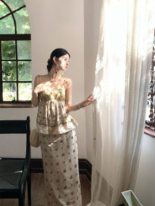 Heavy Embroidery Bronze Flower Studs Linen Top High-Waisted Straight Skirt