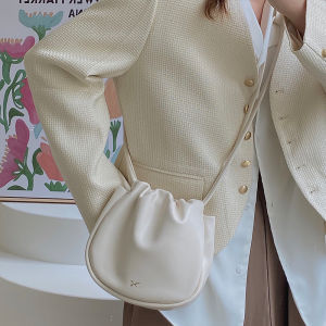 Young Womens Crossbody Bag Simple Design Student Fashion PU Leather Magnetic Buckle Closure Bucket Shape Casual Single Shoulder Bag