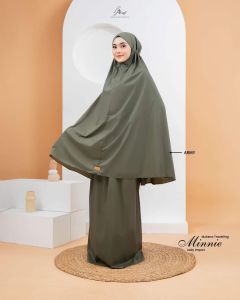 mukena mukenah rukuh alat perlengkapan sholat wanita dewasa potongan resleting dagu polos travelling minnie arrafi best seller daily terbaru terlaris crinkle airflow mewah exclusive viral kekinian modern lebaran tarawih idul fitri 2023 adem gratis ongkir