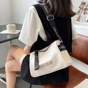 Deere Jack กระเป๋าสะพาย กระเป๋าสะพายผญ กระเป๋าสะพายผู้หญิง กระเป๋าแฟชั่น ไหล่พียูแฟชั่นทันสมัยสไตล์ลำลอง กระเป๋าสะพายผญ กระเป๋าสะพายข้างผู้หญิงกระเป๋าถือกระเป๋าผู้หญิงกระเป๋าแฟชั่น