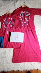 Áo dài cách tân mẹ và bé Mộc trà hồng sen tay lỡ 4 tà 2 lớp thêu cao cấp - Áo Dài Hoàng Mai