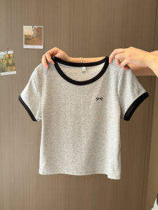 เสื้อยืดแขนสั้นผู้หญิงสไตล์เกาหลีทรงเข้ารูปพิมพ์ลายปมผีเสื้อสำหรับฤดูร้อน ทรงเข้ารูป คอตั้ง แขนสั้น ทรงเข้ารูป