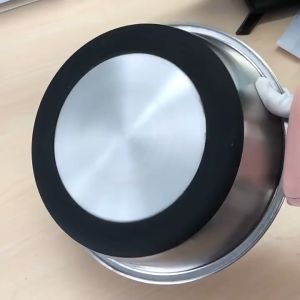 Pet World High Quality Anti Slip Rubber Silicone Base Stainless Steel Pet Dog Cat Food Water Bowl Feeder