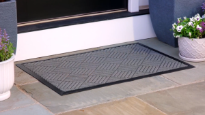 Anti Slip Doormat Durable All-Weather Floor Mat for Entrance Bathroom Non-Slip Backing Moisture Absorbing Machine Made Carpet for Commercial and Home Use Tire Pattern Floor Mat Tikar Lantai Corak Tayar