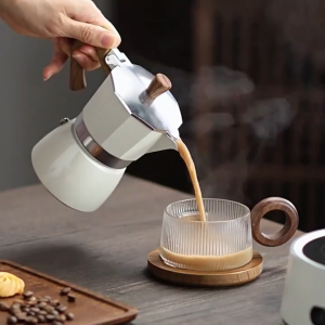 150ml  Vintage Wooden Handle Espresso Maker Moka Pot Classic Italian Cafe Tools Kitchen Cafe Accessories