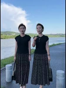 Summer Suitable Korean Style High Waist Skirt and Ice Silk T-shirt Set