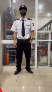 Đồng phục bảo vệ vệ sĩ trắng SECURITY tay ngắn vải tốt bền chắc đầy đủ phụ kiện nón cà vạt cầu vai ve áo - ảnh thật