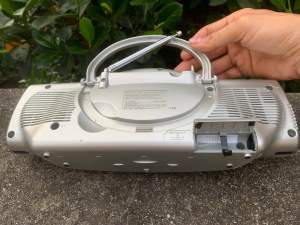 Radio CD bãi Nhật Sony CFD-E10TV nhỏ gọn đa năng
