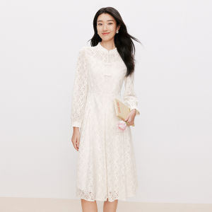 Koradior | Spring Elegance Fitting Lace Dress