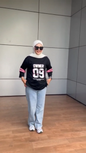 Kaos Oversize Angka Wanita Baseball No 09: Pilihan Fashion Sporty