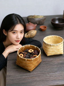 Retro round Bamboo Wicker Fruit Basket Candy Tea House Decor Snack Dry Fruit Restaurant Tea Lounge Decor Small Size Basket