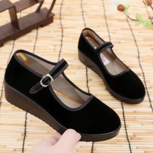 รองเท้าผ้าสไตล์ปักกิ่งแบบเก่าแบบใหม่รองเท้าชั้นเดียวใส่ทำงานสำหรับผู้หญิงรองเท้าผู้หญิงส้นเตารีดพื้นแบนรองเท้าคุณแม่ใส่สบายรองเท้าเต้นรำพื้นแพลทฟอร์ม