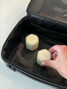 3Pcs Empty Sample Jars Travel Containers with Lids Leak Proof Cosmetic Containers Cases Portable Refillable Makeup Pot Jar for Facial Cleanser/Moisturizer