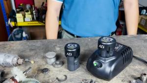 Dong Cheng 12V Cordless Rotary Hammer 13mm DCZC13BK / DCZC13Z