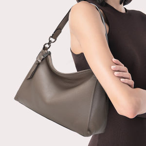 Aidrani Light Luxury Cowhide Women's Handbag: Large Capacity Fashion Versatile One Shoulder Underarm Bag