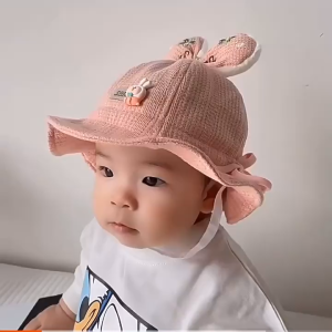 (พร้อมส่ง) หมวกเด็กผู้หญิง หมวกใส่กันแดดสำหรับเด็กเล็ก 6เดือน-2ขวบ รอบศีรษะ 46-48cm. หมวกแฟชั่นเด็กทารก หมวกผ้าตาข่ายลายกระต่าย หมวกแก๊ปเด็กน่ารัก หมวกเด็กผู้หญิงมีโบว์ หมวกปีกระบาย หมวกผ้าคอตตอนระบายอากาศ ปรับขนาดได้ มี 5 สีให้เลือก
