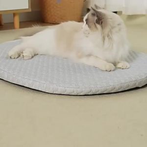 Cooling Dog Bed Summer Ice Silk Cat Mat Oval Pet Nest Breathable Heat Dissipation Cooling Pad for Small Medium Large Dogs Cats
