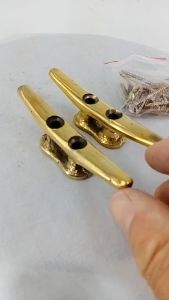 Tarikan Laci Knob Kuningan/Gantungan Baju Kuningan Model Cleat Boat
